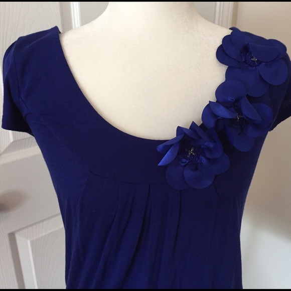 Forever 21 Blue Tee - Picture 4 of 4